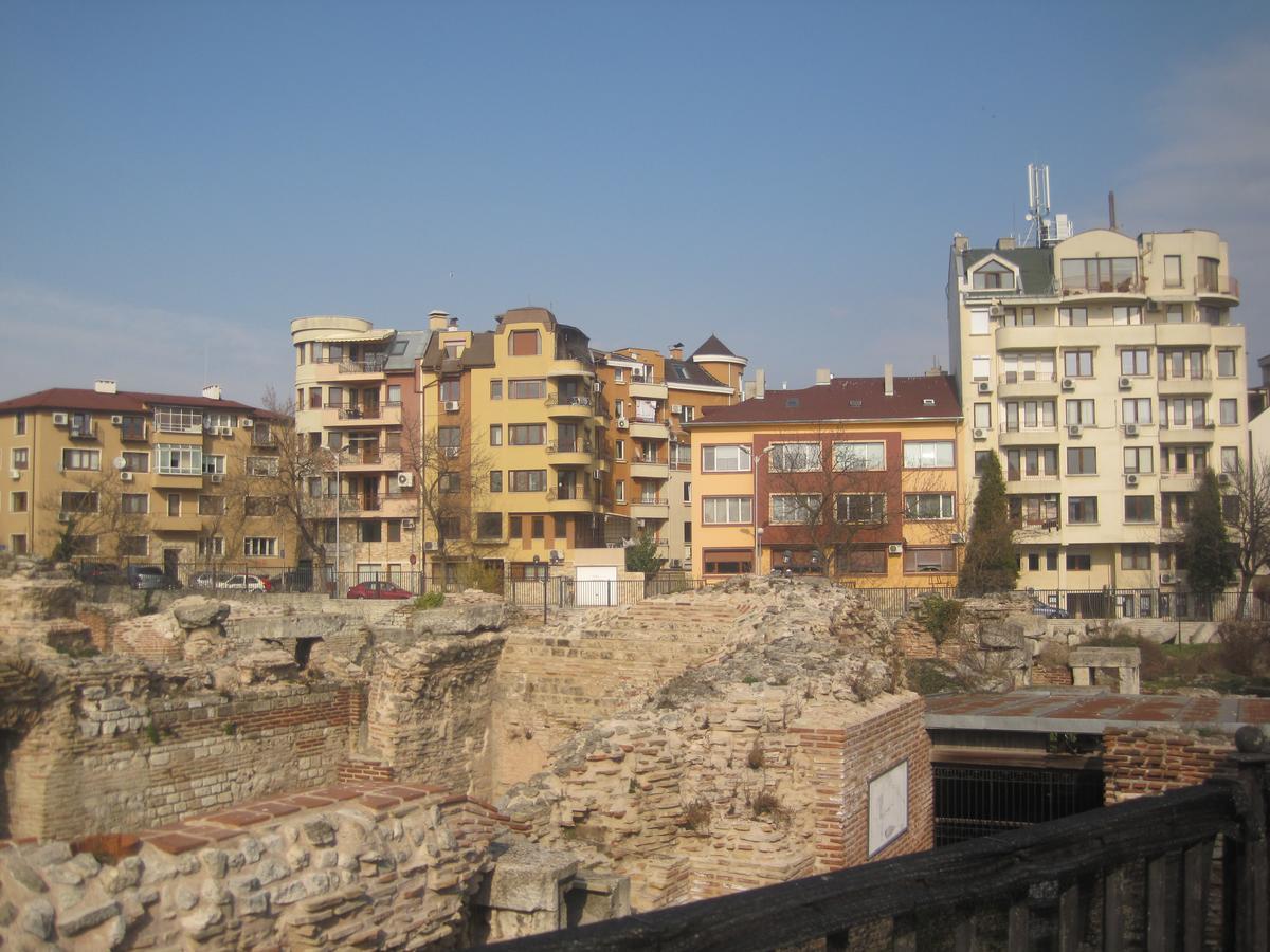 Apartment Nadejda Varna Buitenkant foto