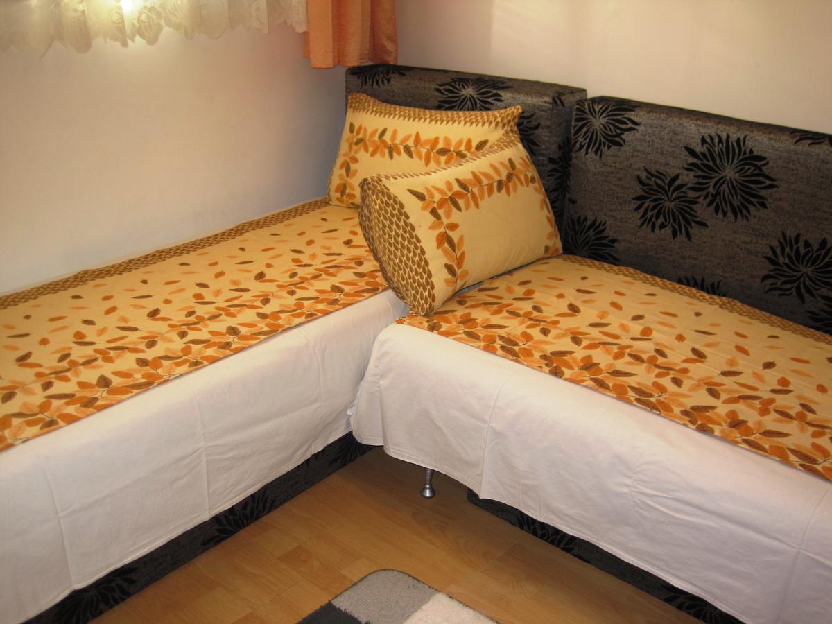 Apartment Nadejda Varna Buitenkant foto